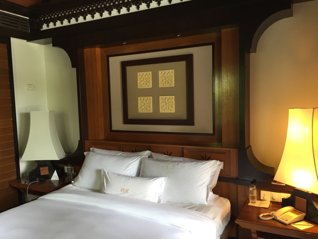 pangkor-laut-resort-malaysia-small-luxury-hotels-bedroom-travel-highlife