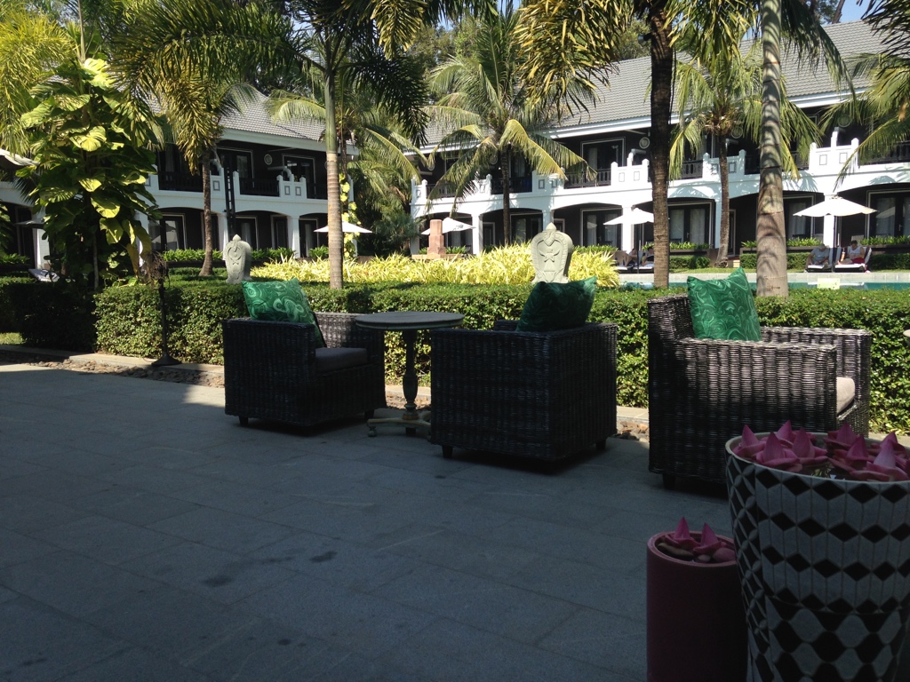 shinta-mani-resort-siem-reap-breakfast-area-travel-highlife