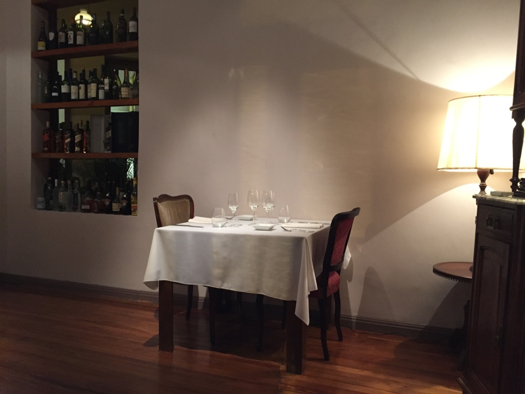 casa-coupage-restaurant-buenos-aires-table-setting-travel-highlife